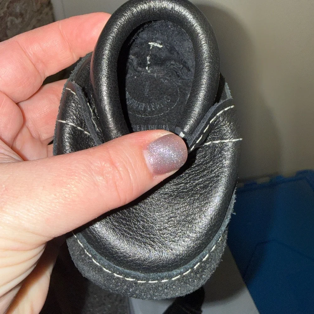 Freshly Picked Baby Moccasins- Size 1 - EUC